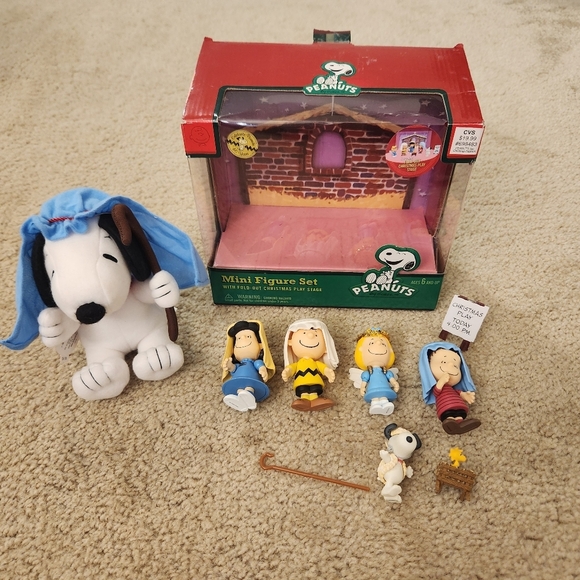 Peanuts Figures Charlie Brown Memory Forever Christmas Play Lucy Snoopy vtg - Picture 1 of 1